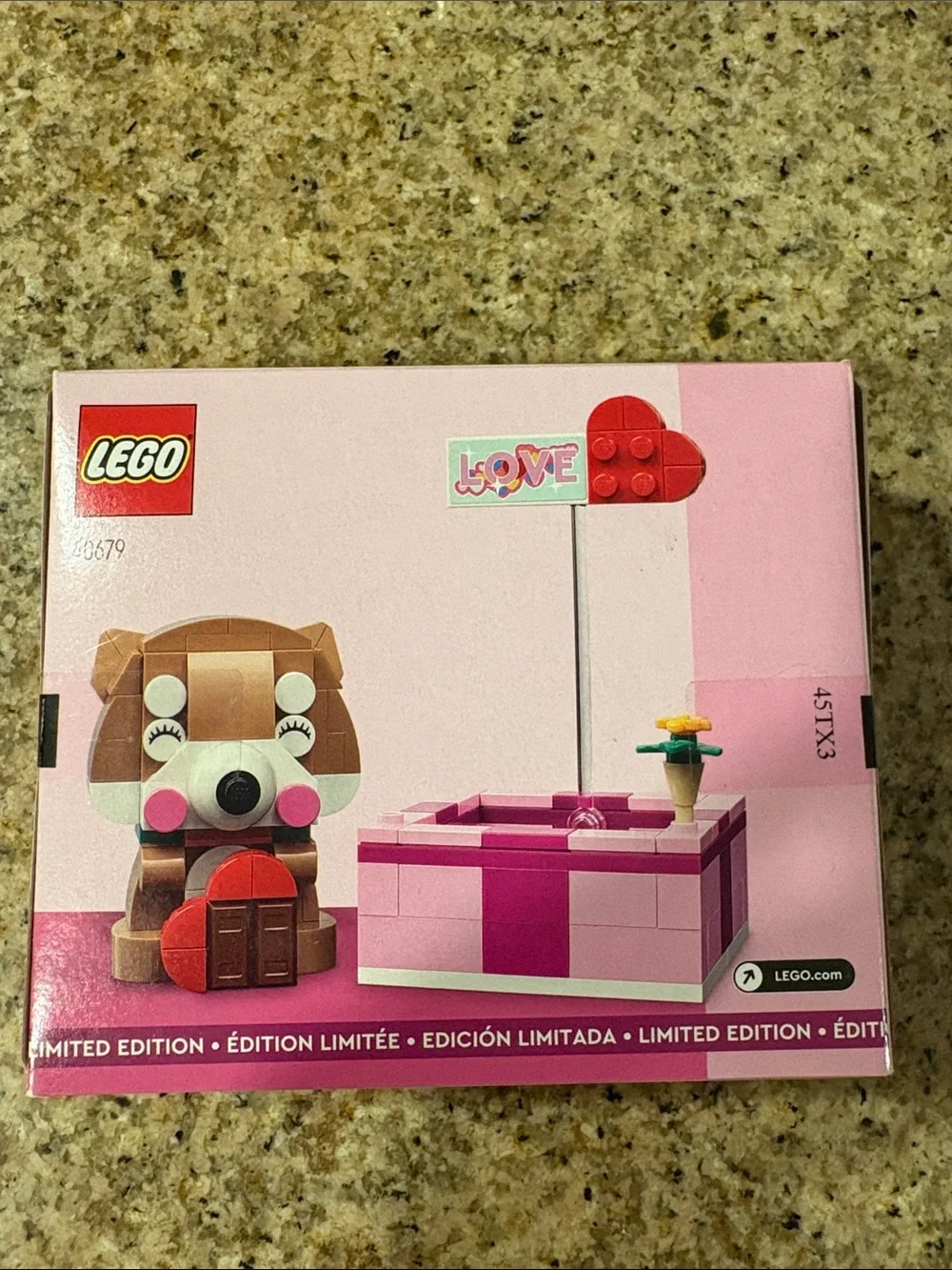 Lego Love Gift Box Dog Buildable Figurine